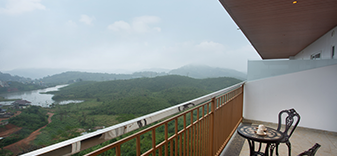 Le Crown Hotel, Four-star Business Class Hotel Vagamon