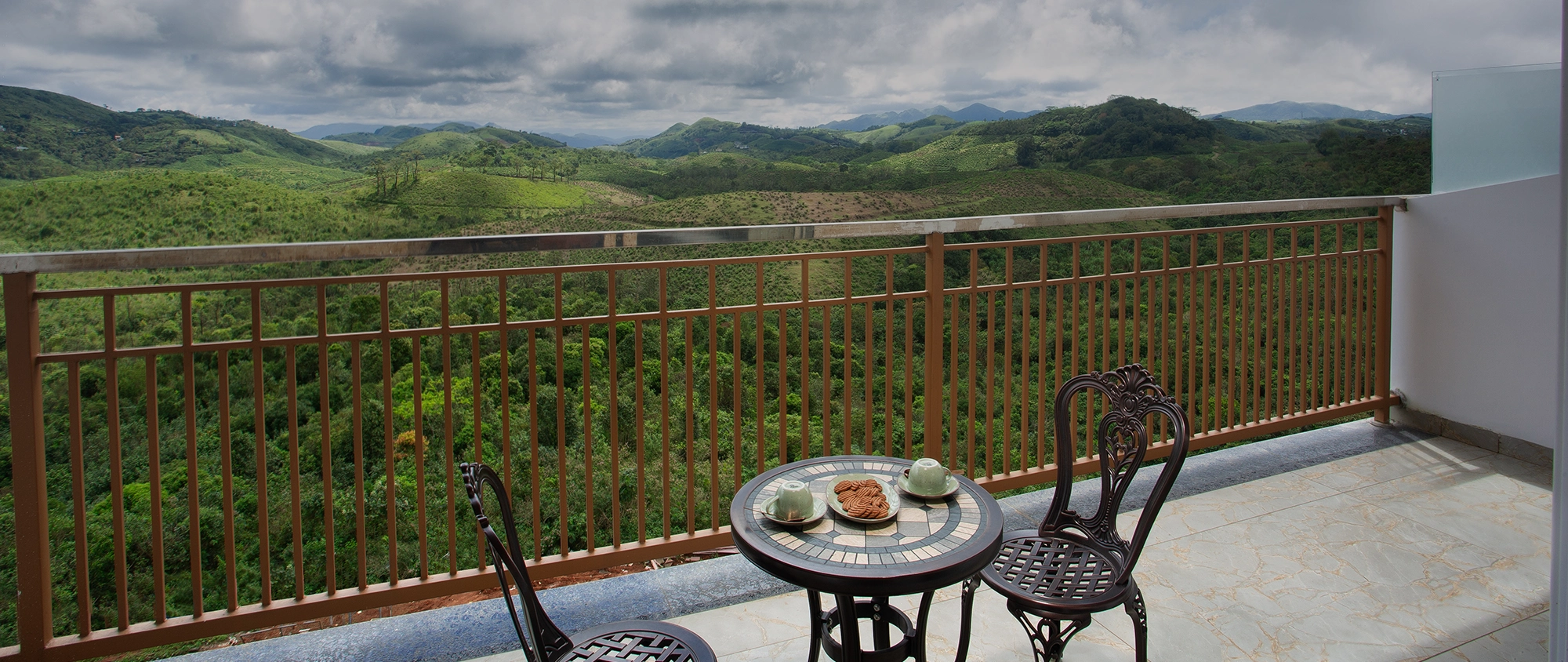 Le Crown Hotel, Four-star Business Class Hotel Vagamon