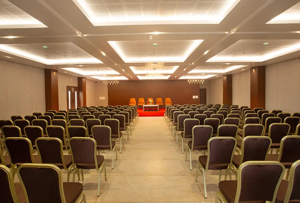 Le Crown Hotel, Four-star Business Class Hotel Vagamon